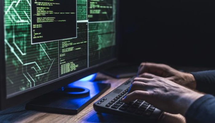 Pertolongan Pertama pada Serangan Digital: Panduan Darurat Saat Akun dan Data Anda Diretas